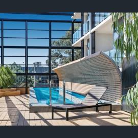 Luxe Tri-Level Opp Westfield Pool Gym Park for 2, hotel en Doncaster