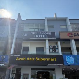 Ab rich Amore Hotel