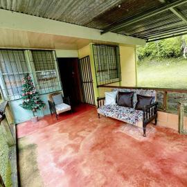 Starfruit House, hotel a Chachagua