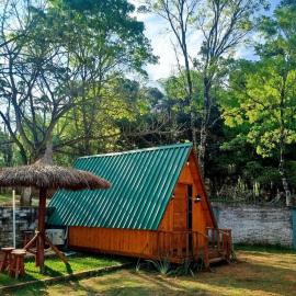Glamping Guavirá, hotel in Ciudad del Este