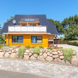 Ferienhaus Tura, hotelli kohteessa Pruchten