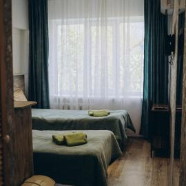 7 Nebo, hotell i Almaty