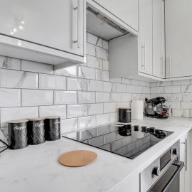 Your Home-From-Home - Business & Families - 6 Beds, hotel in Ilford