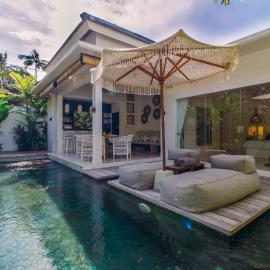Villa Mimpi - Spacious Luxury 1BR Villa with Pool, 350m from the Beach, Hotel in Cemagi