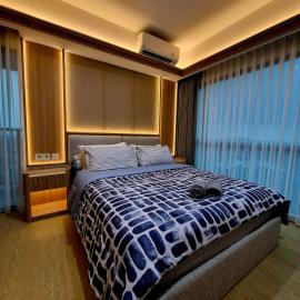 Apt Embarcadero 2BR Blu with Netflix and Pool By Damaresa, hotel a Pondokpucung