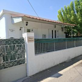 Victory's house, 3min walk to Skala's sandy beach, hotel a Skala