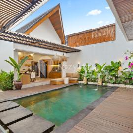 Kastara Villa by Kozystay - Canggu, viešbutis mieste Dalung