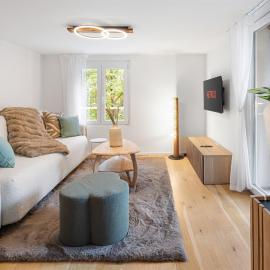 Modernes 2,5 Zimmer Apartment mit Top Ausstattung, GRATIS Parkplatz und Balkon, Nähe See