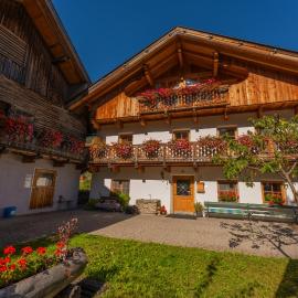 Untergisserhof – hotel w mieście Sesto