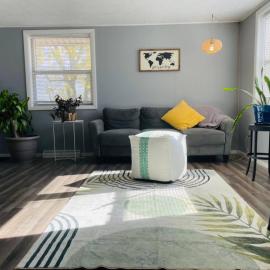 1 BR Cozy Apartment with Fire Pit Short walk to town, hotel en Nappanee