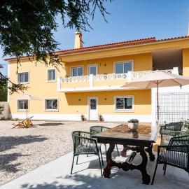 Coastal Garden Suite - Kismet Boutique B&B - Breakfast Included, hotel a Serra do Bouro