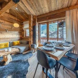Appartement raffiné avec cheminée, balnéo et Wi-Fi à Val-d’Isère - FR-1-694-44