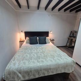 Bambu hostal - Alojamiento a pasos del mall y centro, Hotel in Los Ángeles