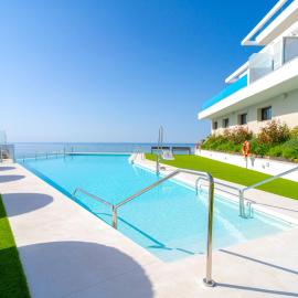 Bayview Hills Suite by Casasol