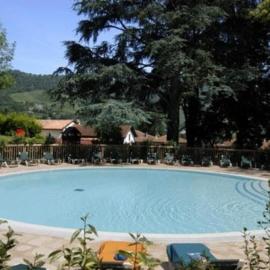 Appartement T3 à Uhart-Cize, hotell i Uhart-Cize