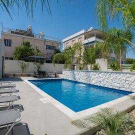 Raise Cityscape Limassol Suites, hotel en Limassol