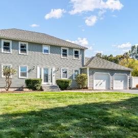 4 Mi to Lake! Spacious Oxford Home w/ Pool, hotel Oxford városában