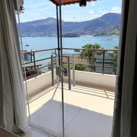 Apartamentos com vista para o Mar - Mirante do Marinas, hotel in Angra dos Reis