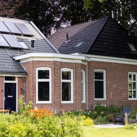Charming Holiday Home in Kiel-Windeweer โรงแรมในKiel