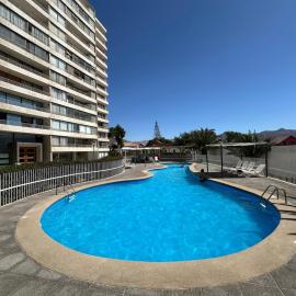 Departamento en condominio Los Carrera 2092 a pasos casino Antay, hotel en Copiapó