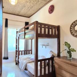 Elisa Hostel, hotel in Kuta Lombok