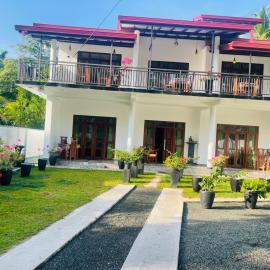 Jasmine Villa, hotel in Bentota