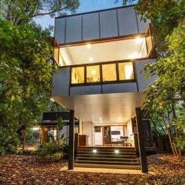 1 Bedroom- Beach Retreat,Near Golf Course Yaroomba, хотел в Yaroomba