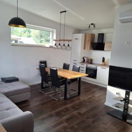 Aurum Chalet, hotel a Ludmannsdorf