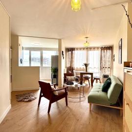 3 chambres, 3 Balcons, belle vue, parking, clim