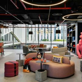 Moxy Alfragide Lisboa, hotel di Alfragide