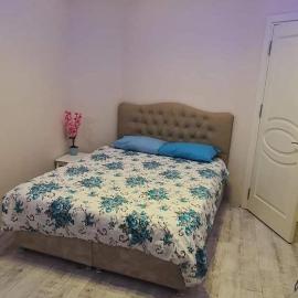 Central 1 Bed w Balcony Sea Views & Roof Terrace