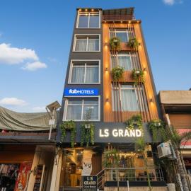 FabHotel LS Grand - Nr Banaras Railway Station