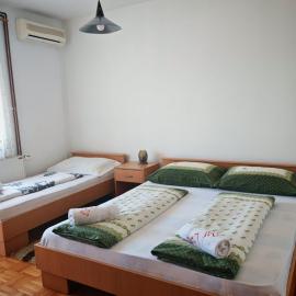 Vila Aleksandar - Dar Lux, hotel in Bukorovac