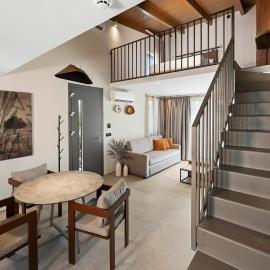 Luxury Suites with BBQ next to Heraklion by Kalles Homes & Suites