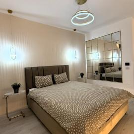 Elite Glow Studio, hotel en Roşu