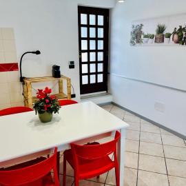 Mamisà 3, appartamento con giardino, hotel a Schio