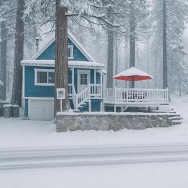 Tollhouse Cottage Heart of Shaver