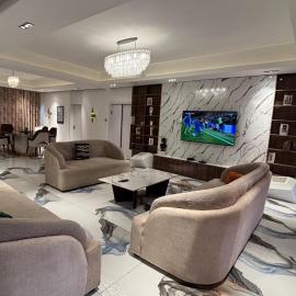 Sujimoto Residences MacDonald