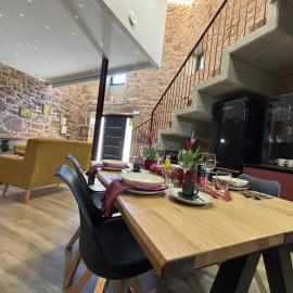 Casa estilo rural en Beluso,Boiro BY CRISTIANYTAMARA, hotel i Bealo