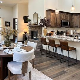 < 3 Mi to Fool Hollow Lake: Show Low Townhome, hotel in Show Low