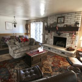 Secluded Cabin w Coffee Mount Abajo and Golf Views, hotel in Monticello