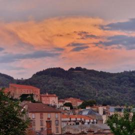 Le ciel de Thiers, hotell i Thiers