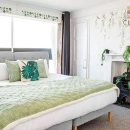 1 Bed Beauty With Parking By Clean Break