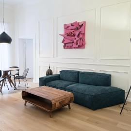 Elegant apartment in a 16th-century building