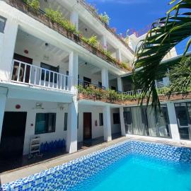 XKH（NINE STAR）APARTMENT, hotel i Dumaguete