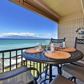 Kaleialoha 309 · KA 309 Oceanfront Condo AC Ocean Views Heated P, hotel u gradu Kahana