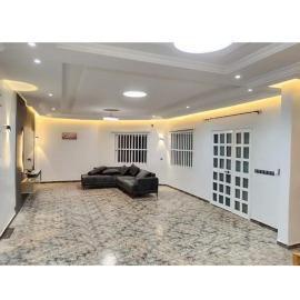 AMIVI Plaza ADIDOADIN, khách sạn ở Lomé