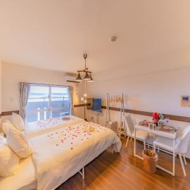 オーシャンビュー窓から見える景色を思い出に the琉球タワー10E, hotel in Yonabaru