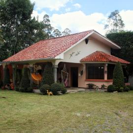 Casa de campo La Valentina - CUENCA, hotel em Azogues