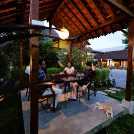 Sleepy Raccoon Hostel, hotel in Yogyakarta